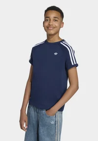 Boy wearing the adidas Originals T-shirt in Night Indigo