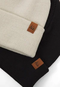 2-pack beanies close-up with leather patch